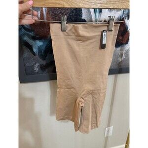 NWT Skims Sculpting Shorts XS